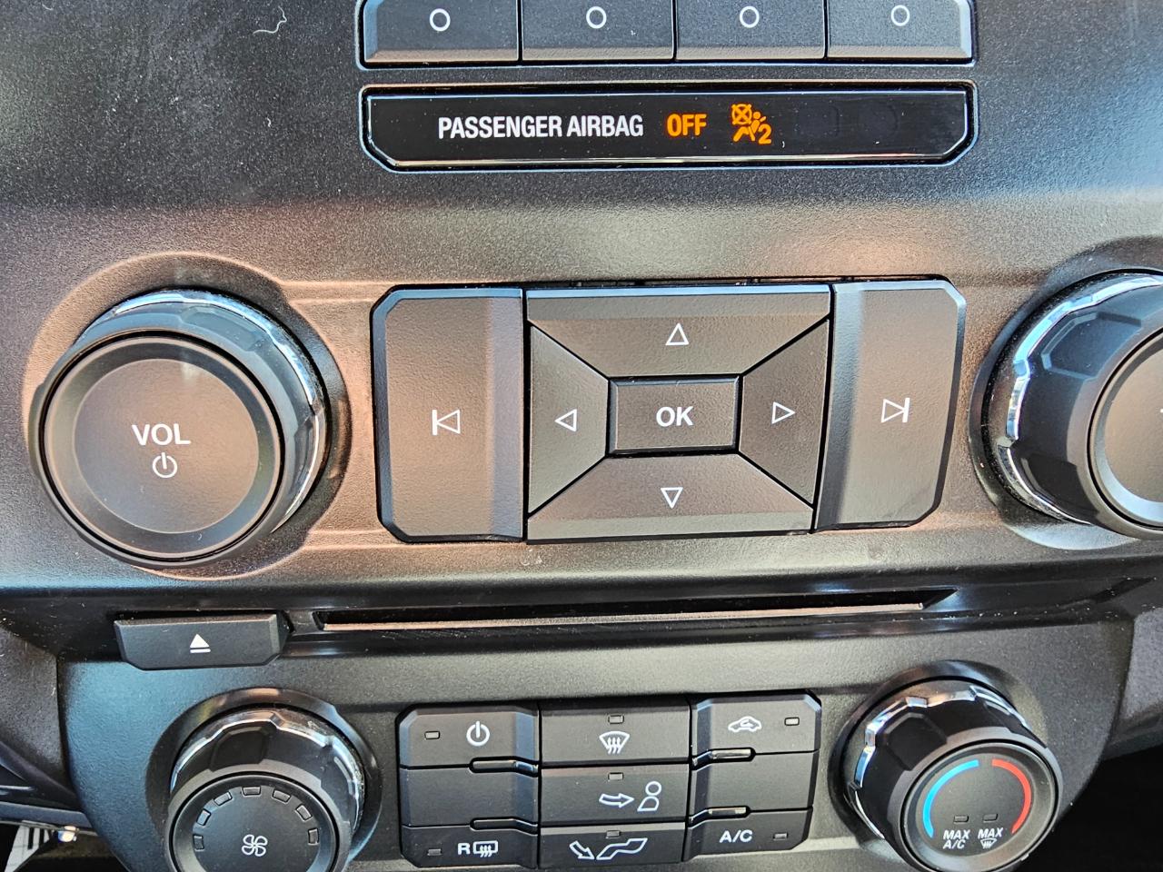 Ford F-150 4WD SuperCrew 145" XLT 2016