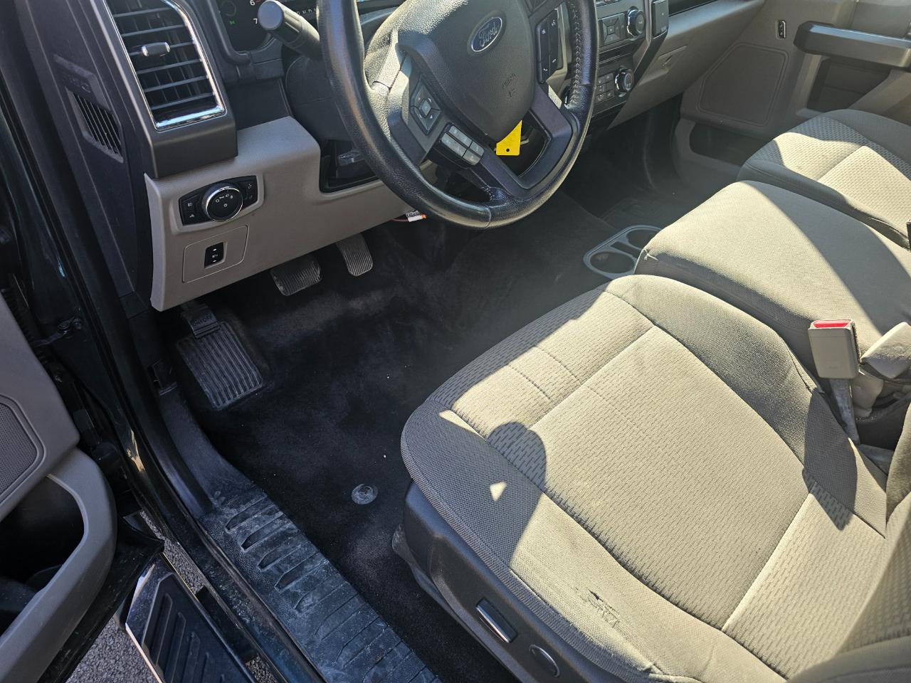 Ford F-150 2WD SuperCab 145" XLT 2015