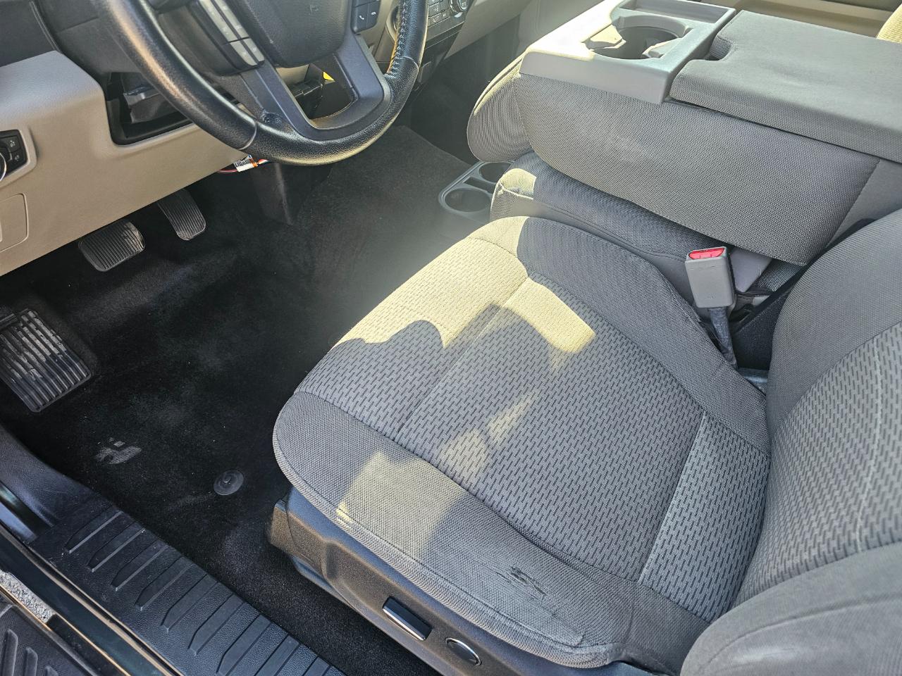 Ford F-150 2WD SuperCab 145" XLT 2015