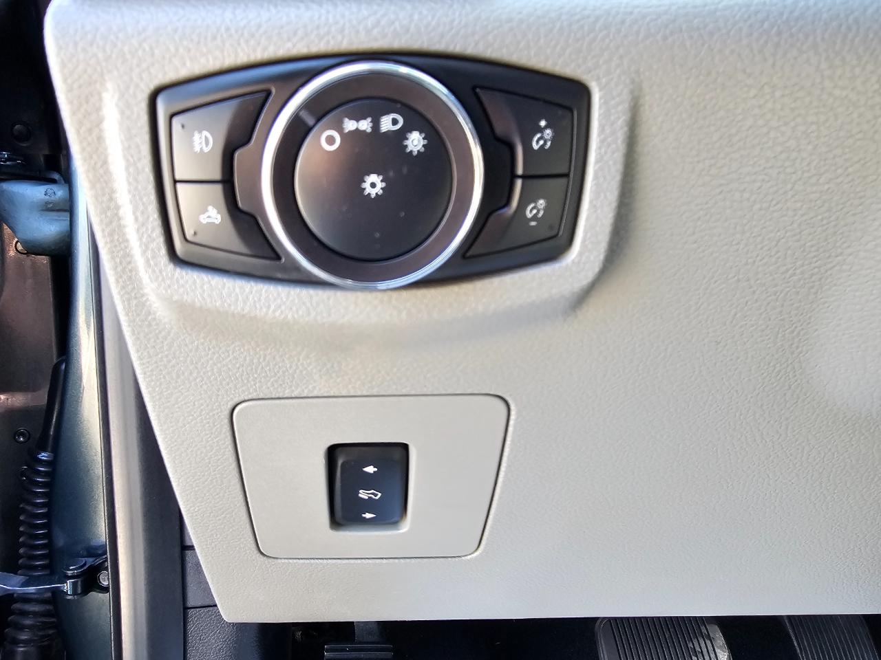 Ford F-150 2WD SuperCab 145" XLT 2015