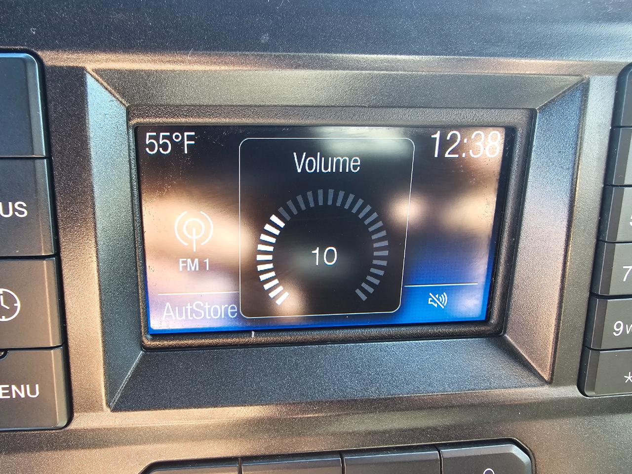 Ford F-150 2WD SuperCab 145" XLT 2015