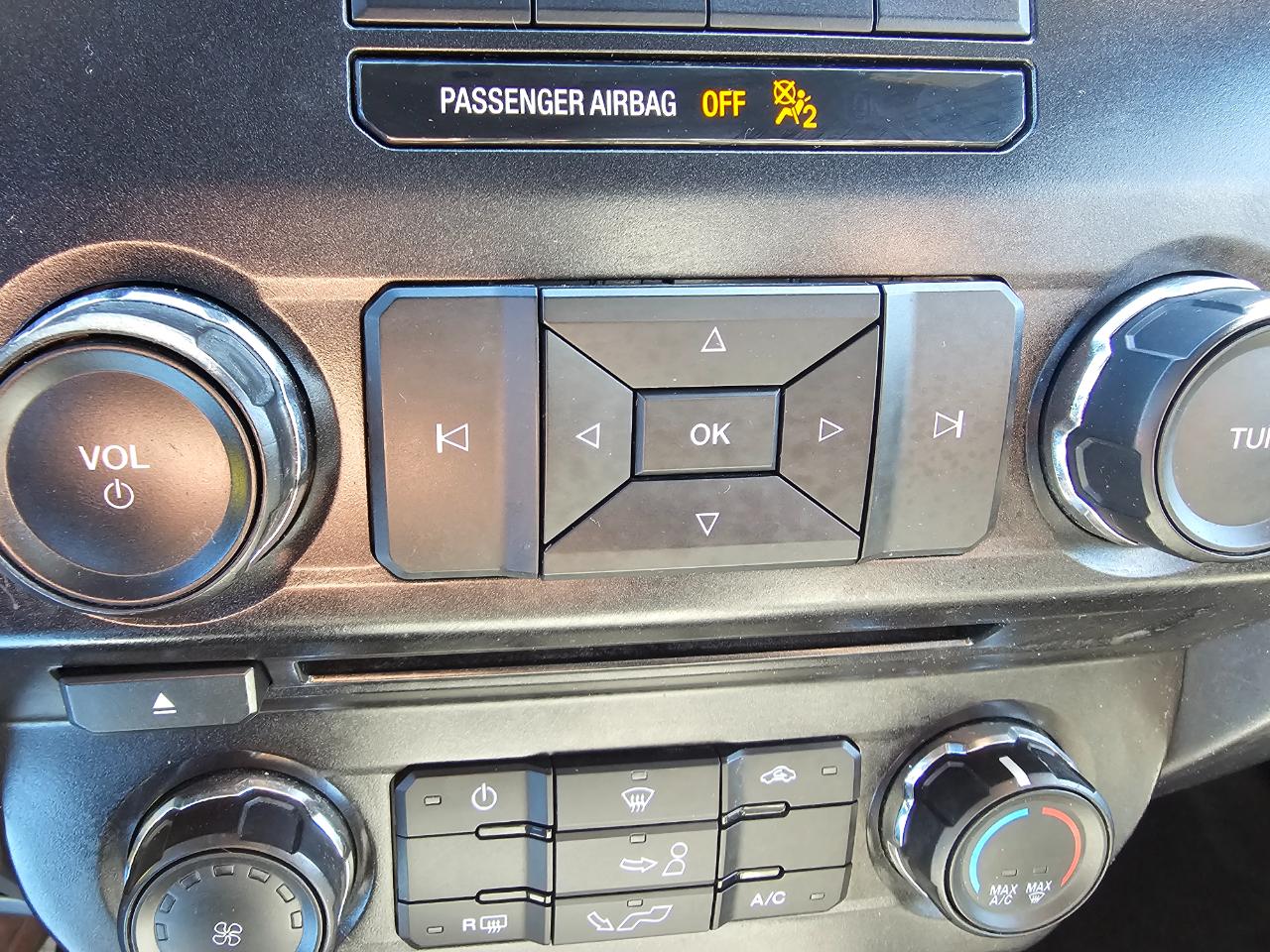 Ford F-150 2WD SuperCab 145" XLT 2015