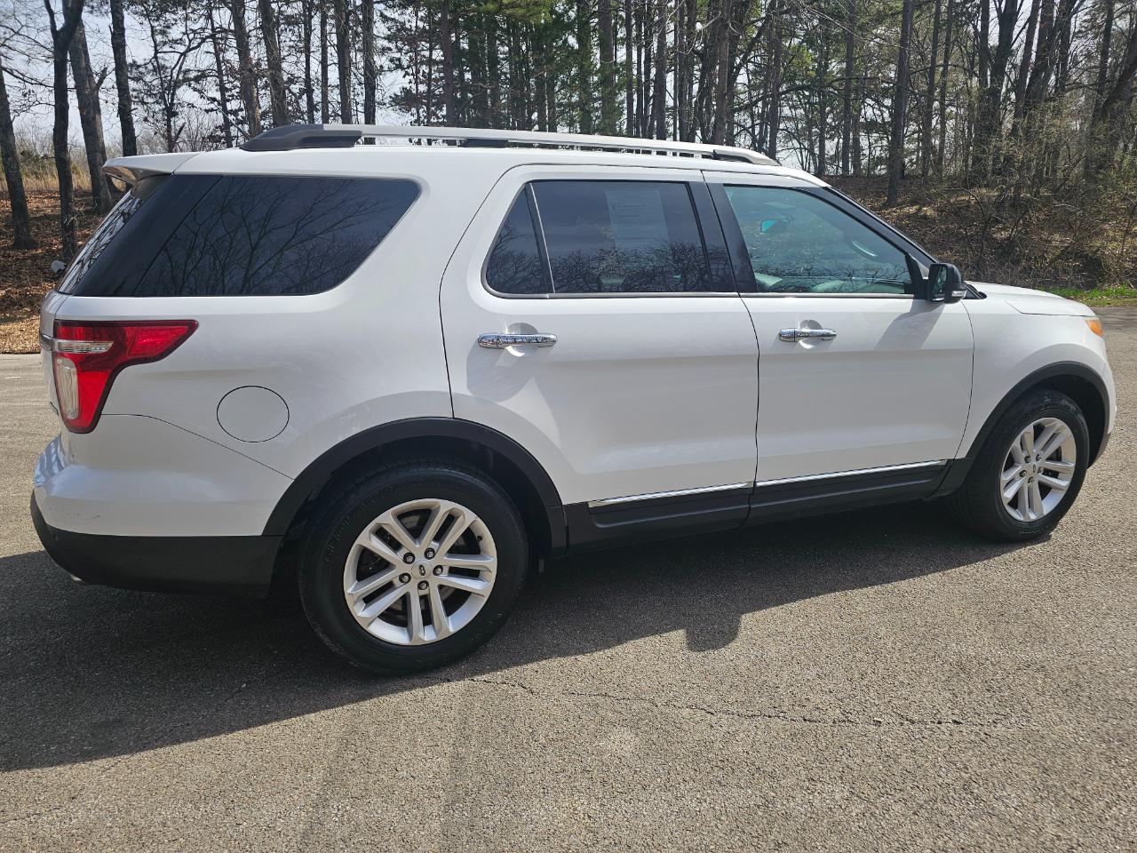 Ford Explorer FWD 4dr XLT 2015