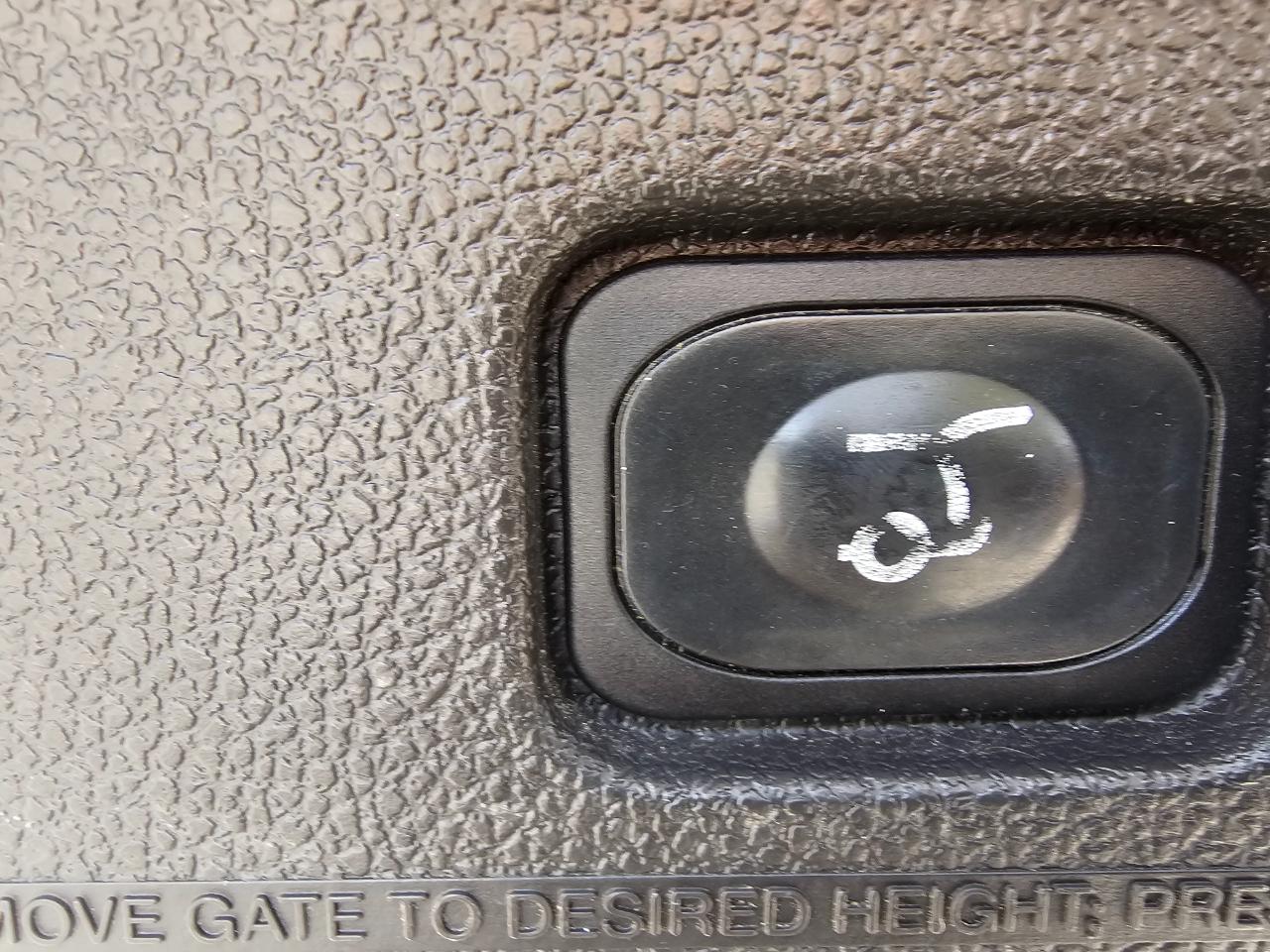 Ford Explorer FWD 4dr XLT 2015