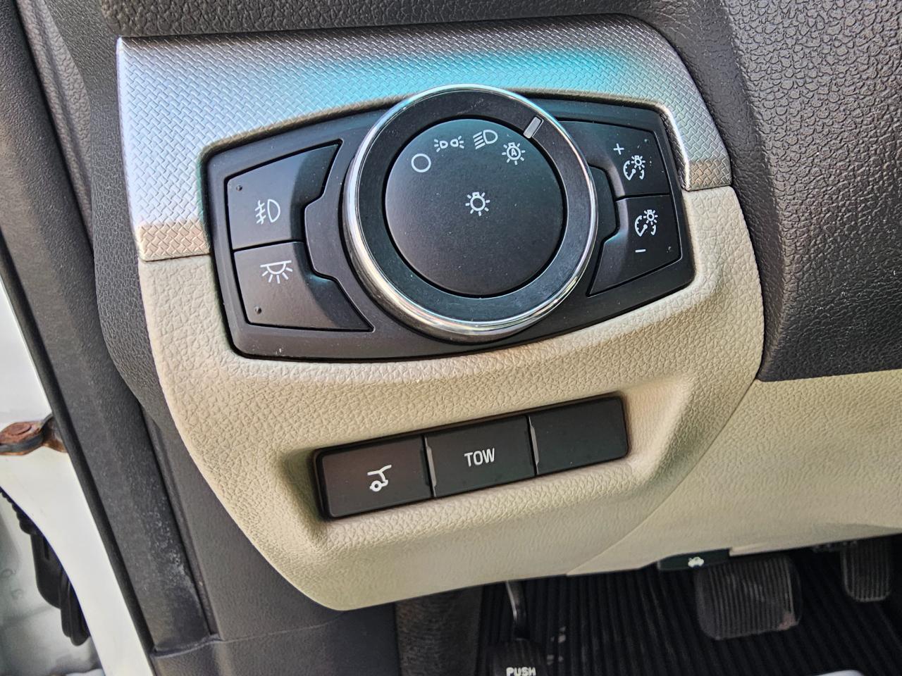 Ford Explorer FWD 4dr XLT 2015