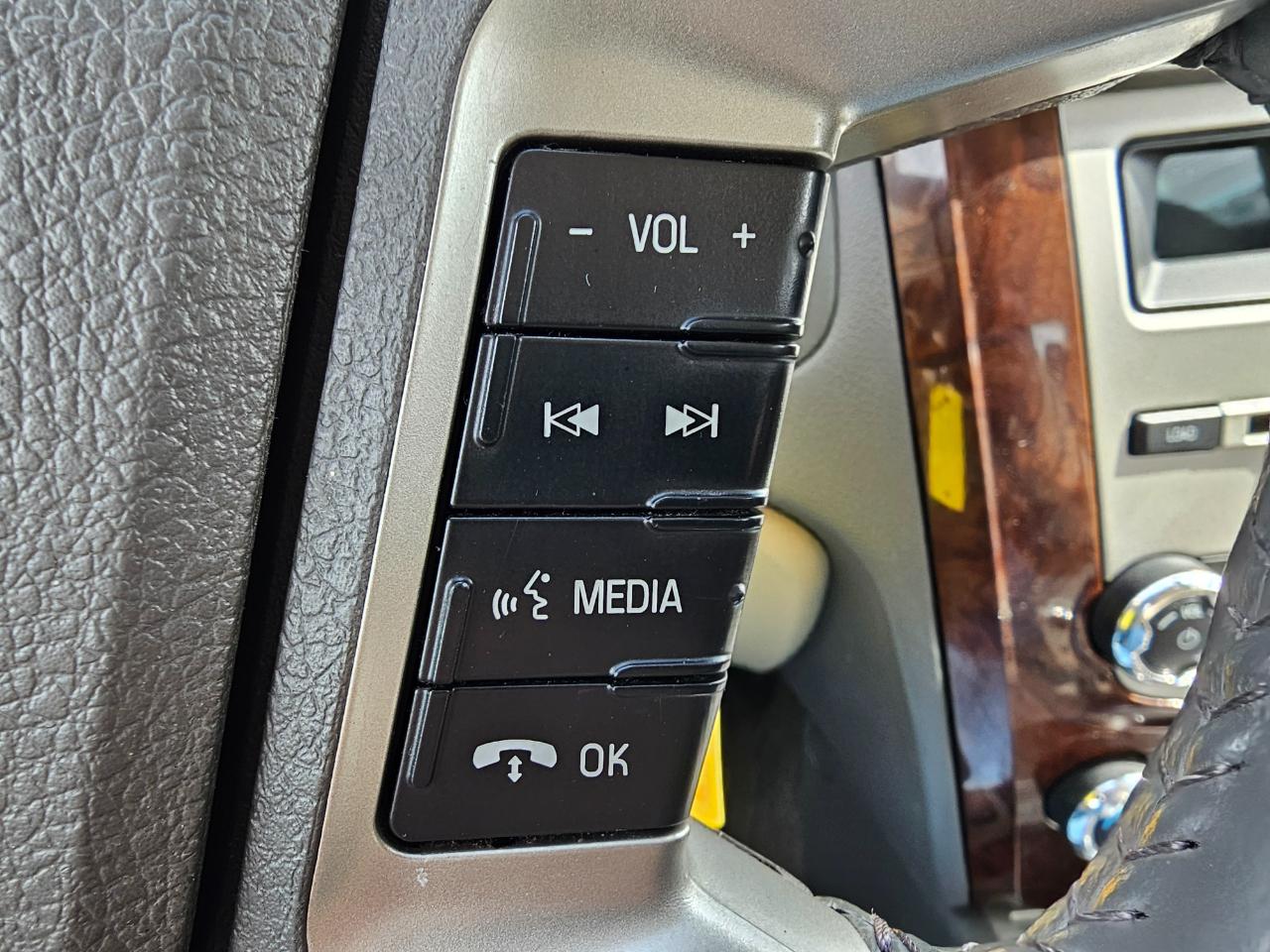 Ford Fusion 4dr Sdn SEL FWD 2012