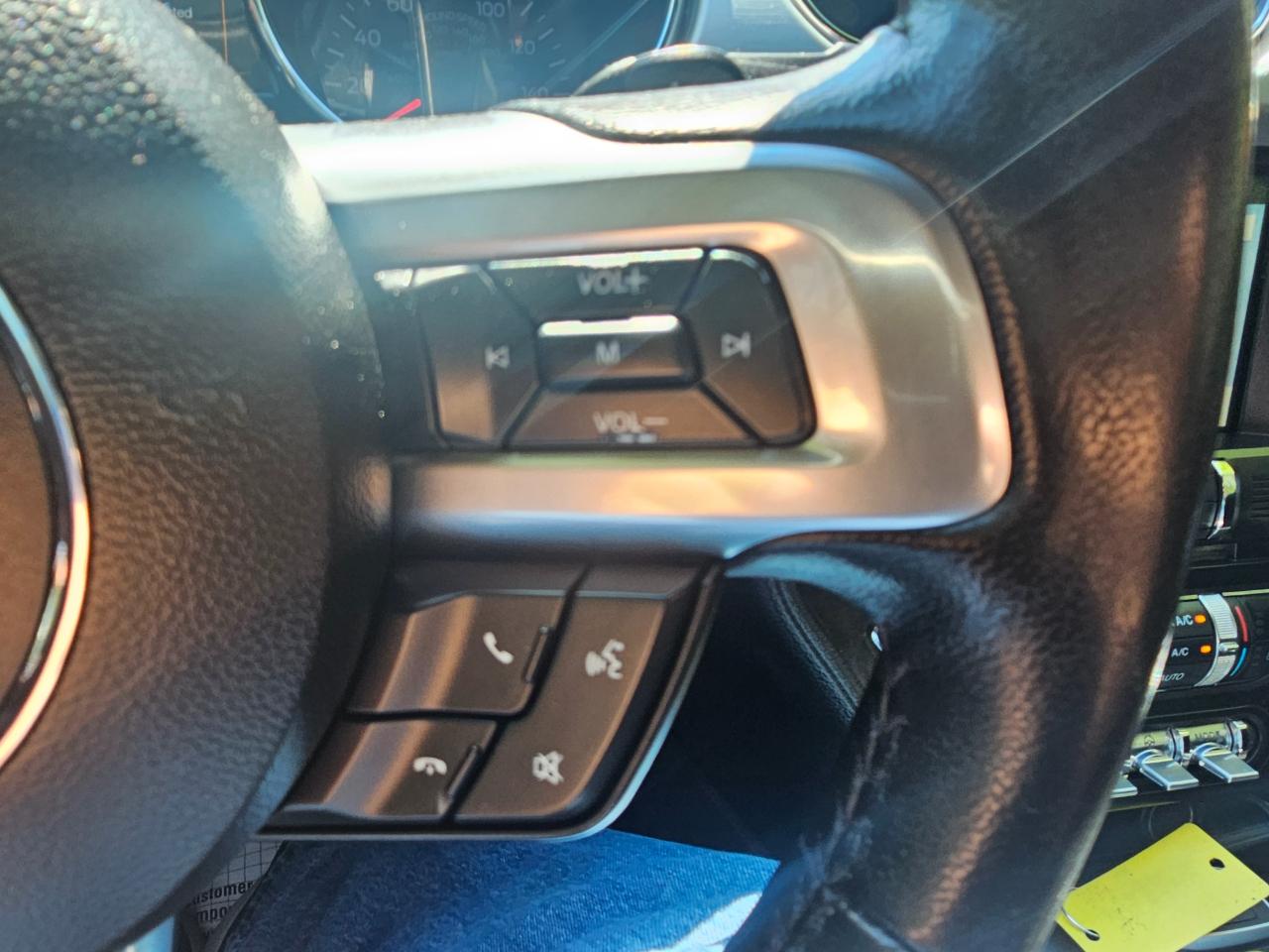 Ford Mustang 2dr Conv EcoBoost Premium 2016