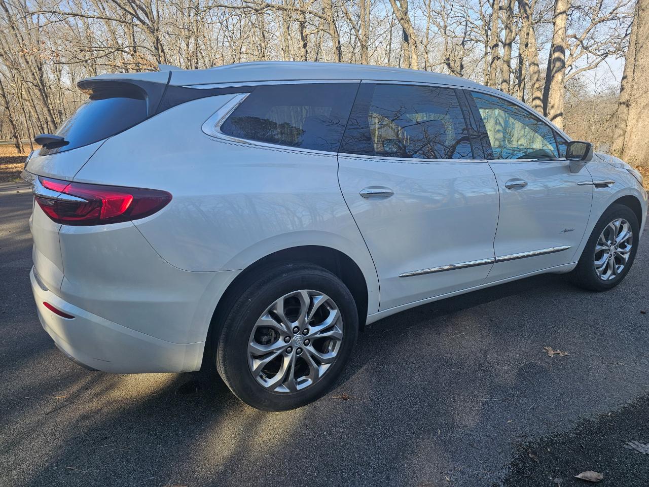 Buick Enclave AWD 4dr Avenir 2021