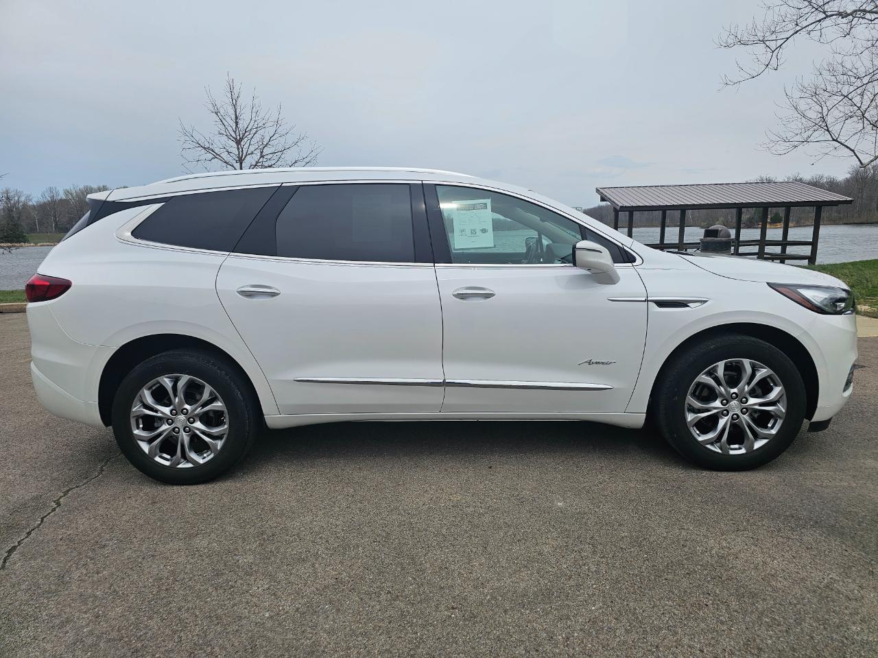 Buick Enclave AWD 4dr Avenir 2021