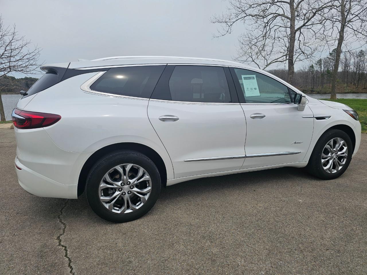 Buick Enclave AWD 4dr Avenir 2021