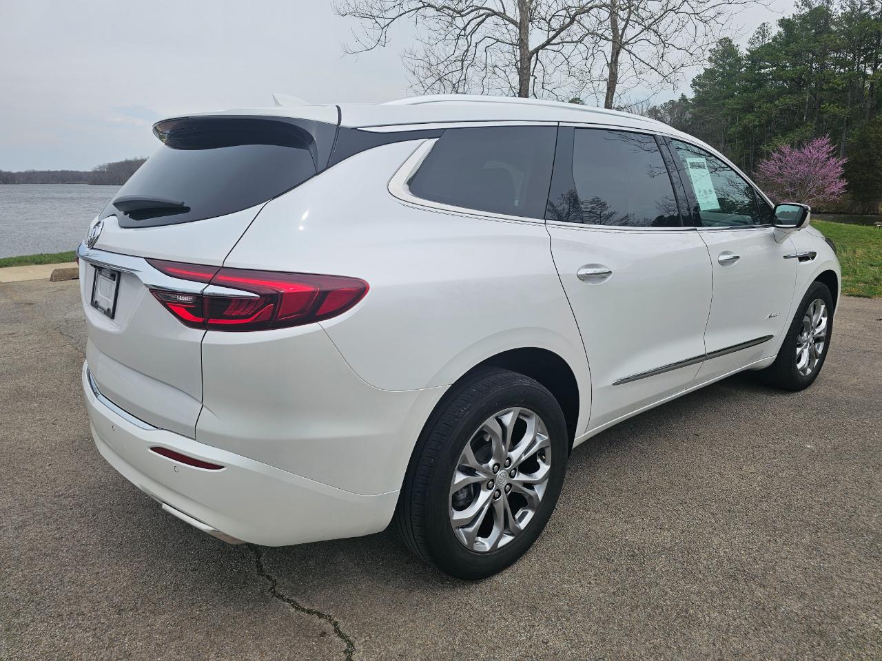 Buick Enclave AWD 4dr Avenir 2021