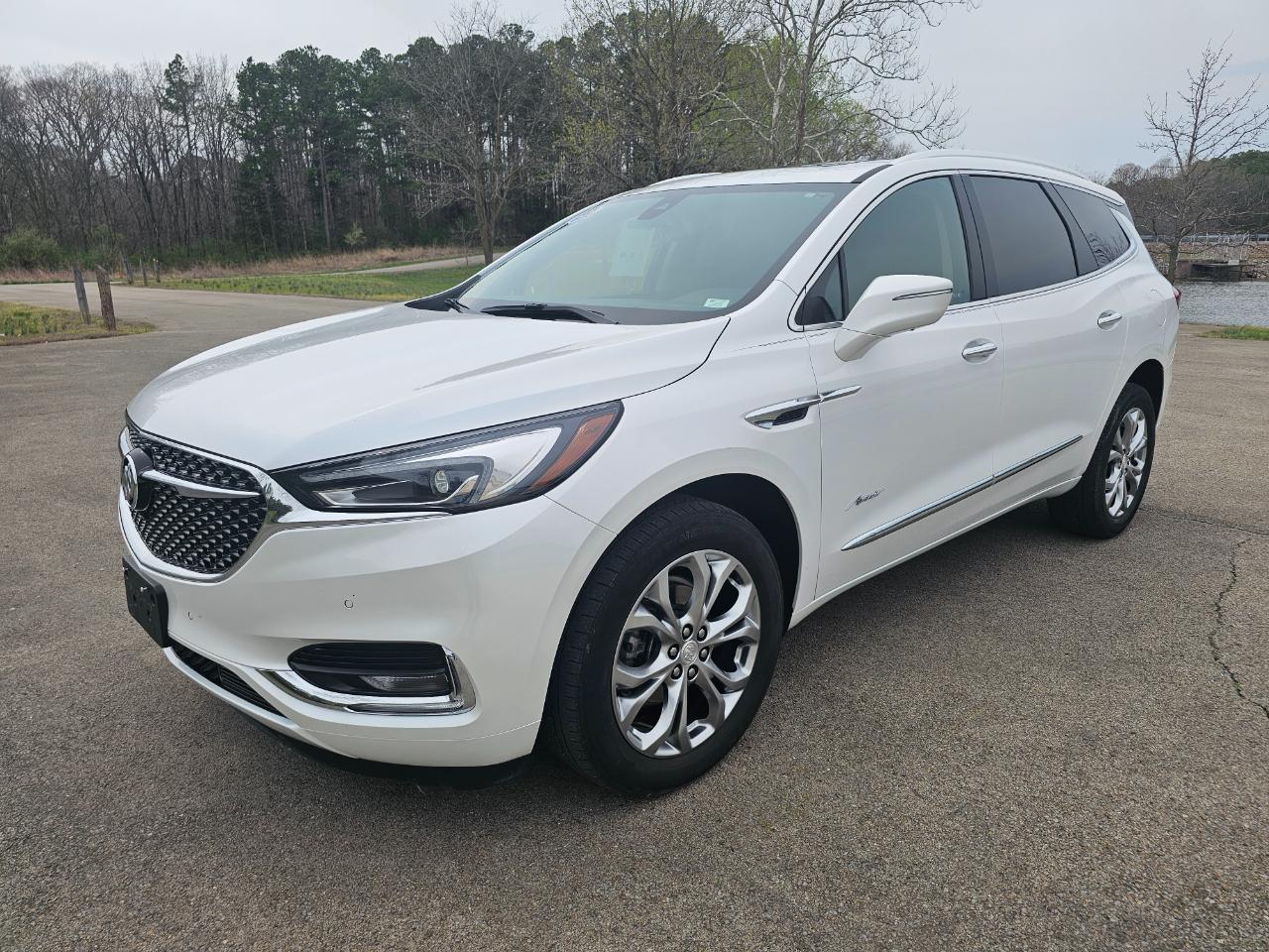 Buick Enclave AWD 4dr Avenir 2021