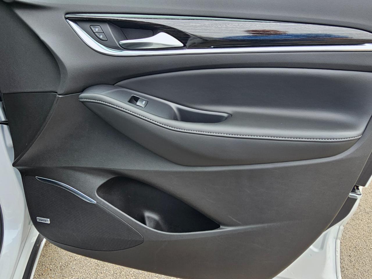 Buick Enclave AWD 4dr Avenir 2021