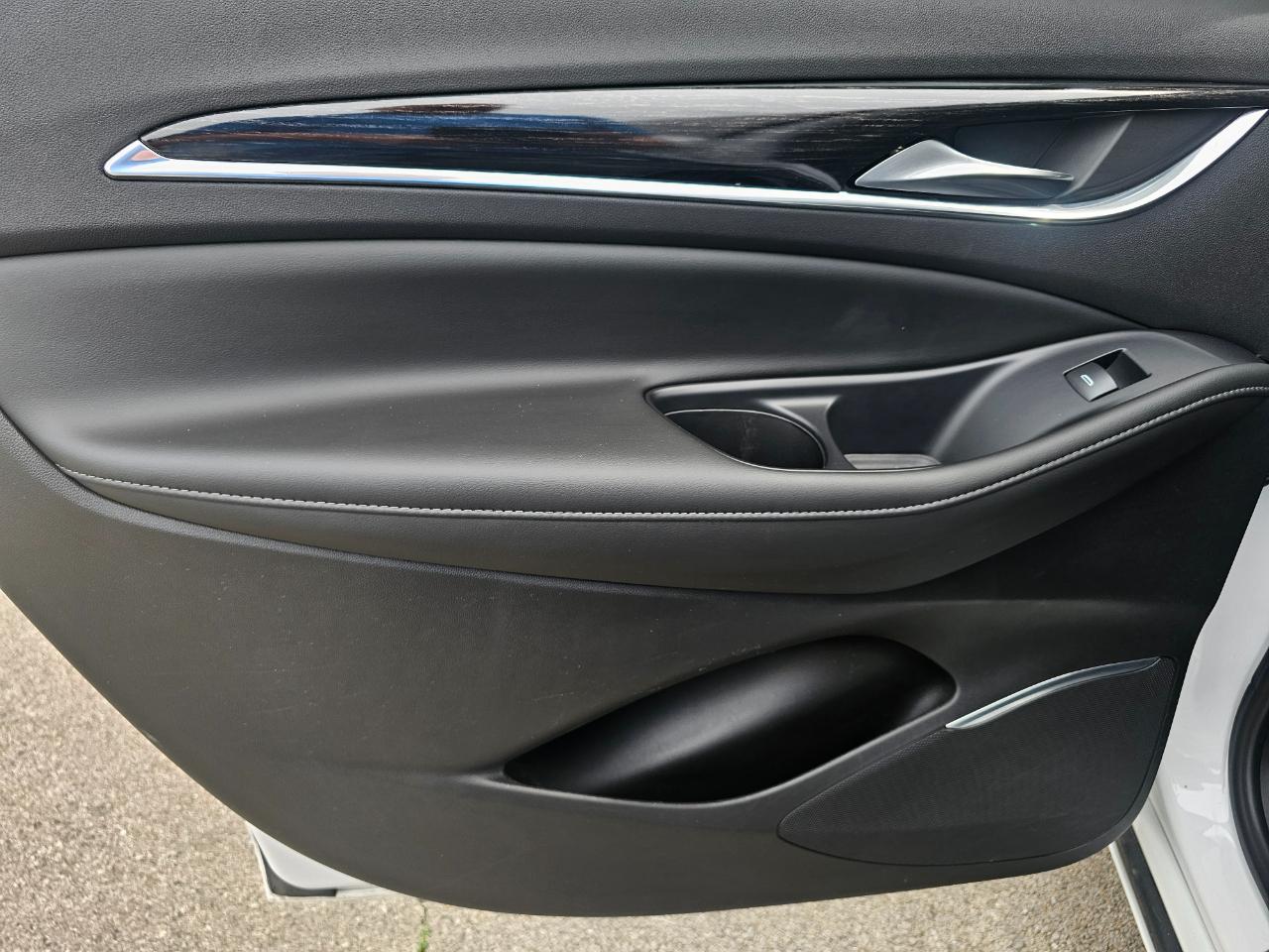 Buick Enclave AWD 4dr Avenir 2021