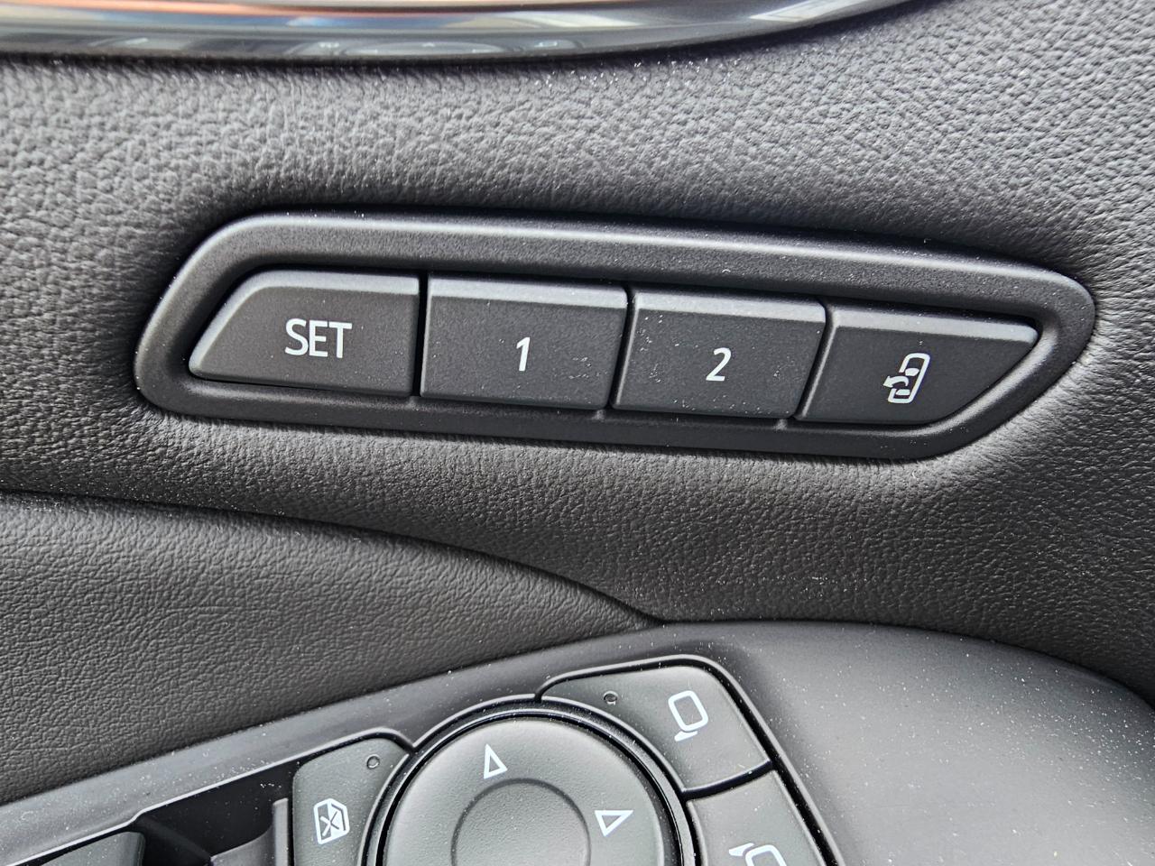 Buick Enclave AWD 4dr Avenir 2021