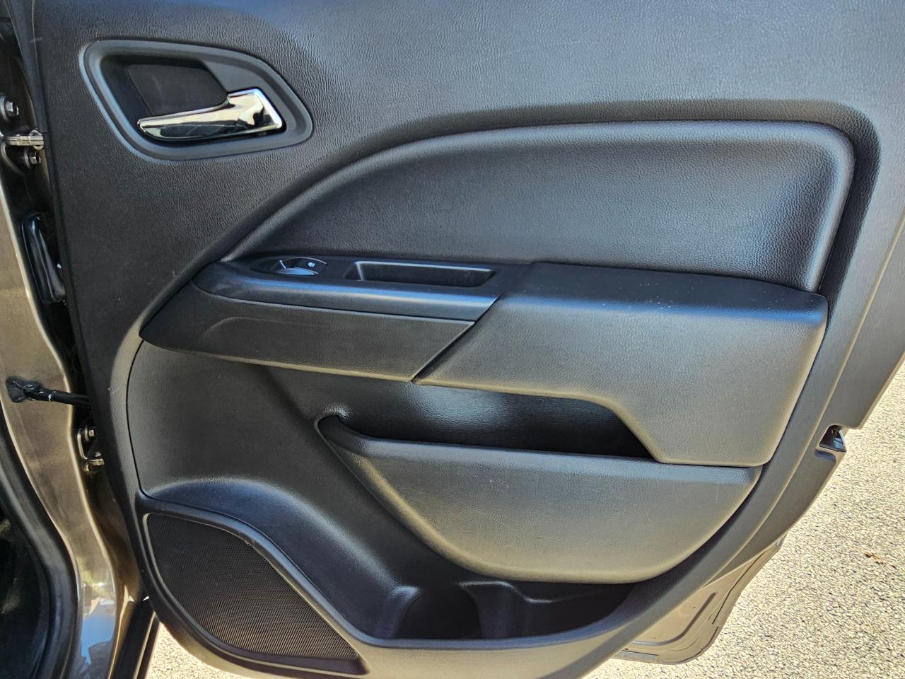 Chevrolet Colorado 2WD Crew Cab 128.3" LT 2015