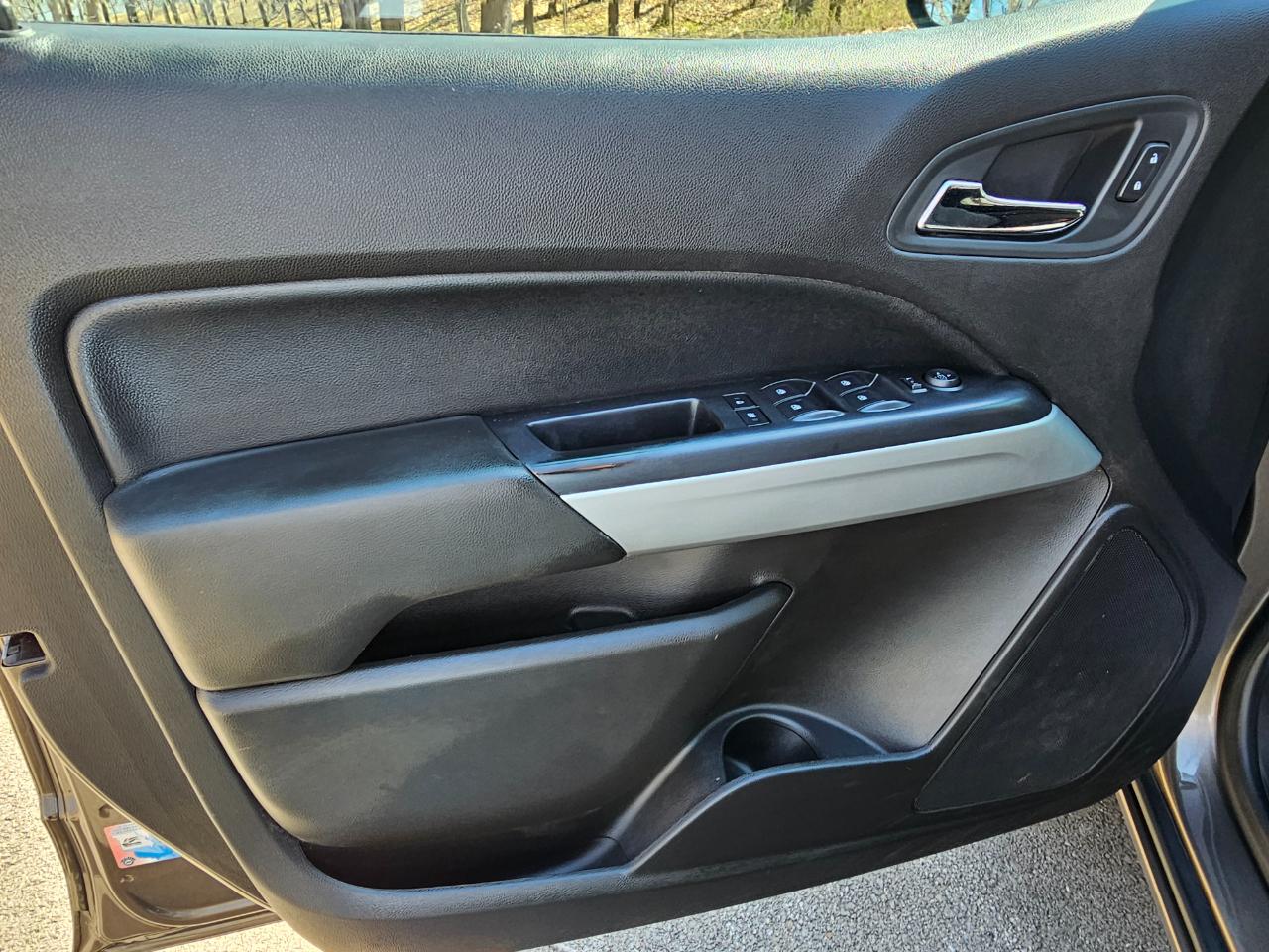 Chevrolet Colorado 2WD Crew Cab 128.3" LT 2015