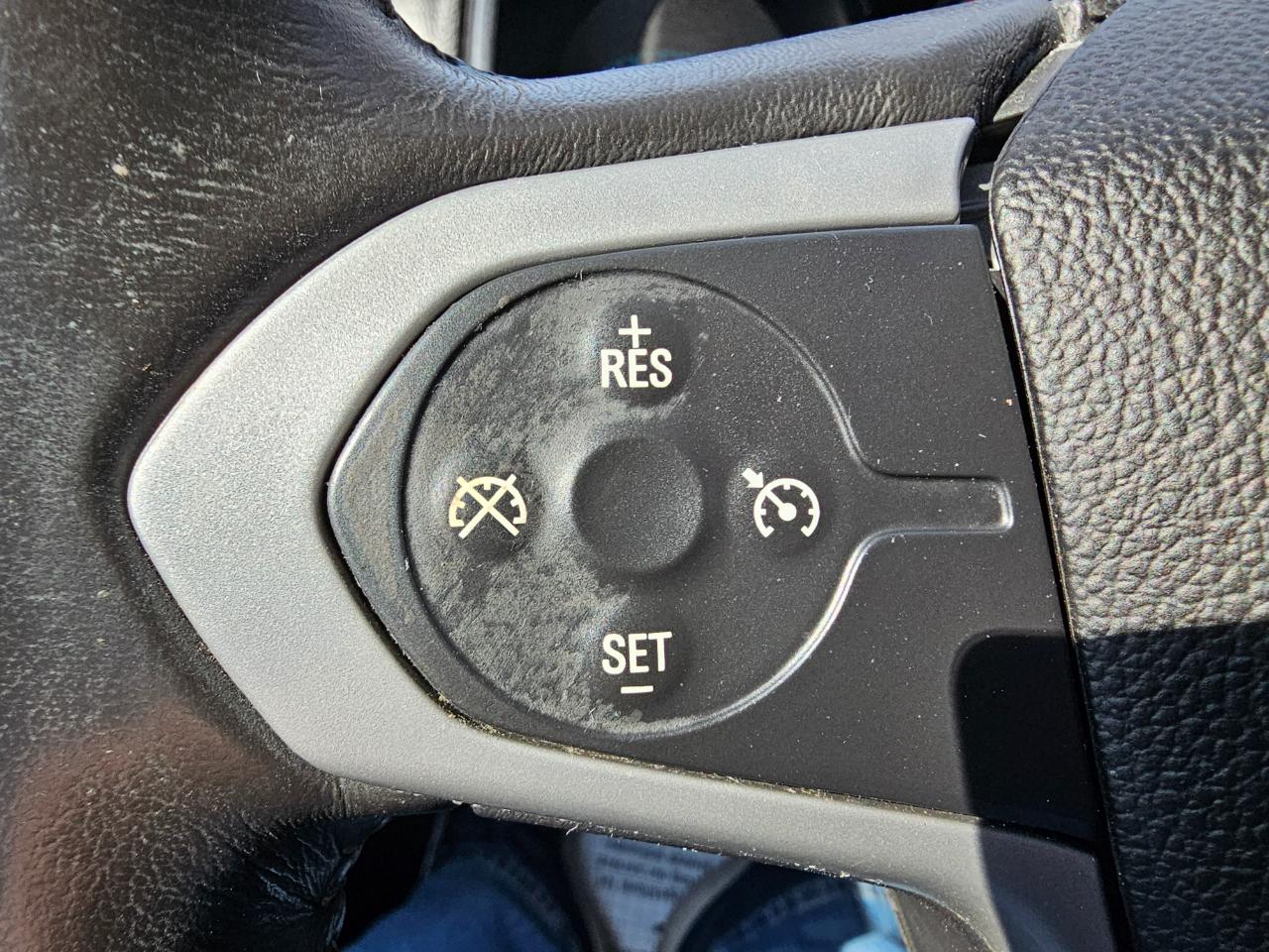 Chevrolet Colorado 2WD Crew Cab 128.3" LT 2015