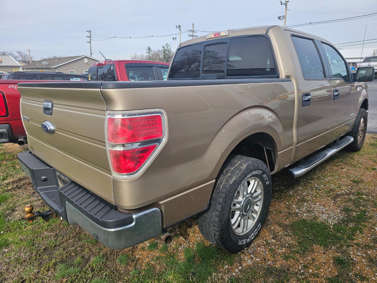Ford F-150 4WD SuperCrew 145" XLT 2012