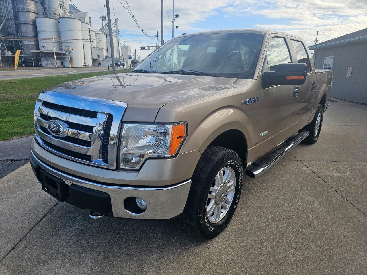Ford F-150 4WD SuperCrew 145" XLT 2012