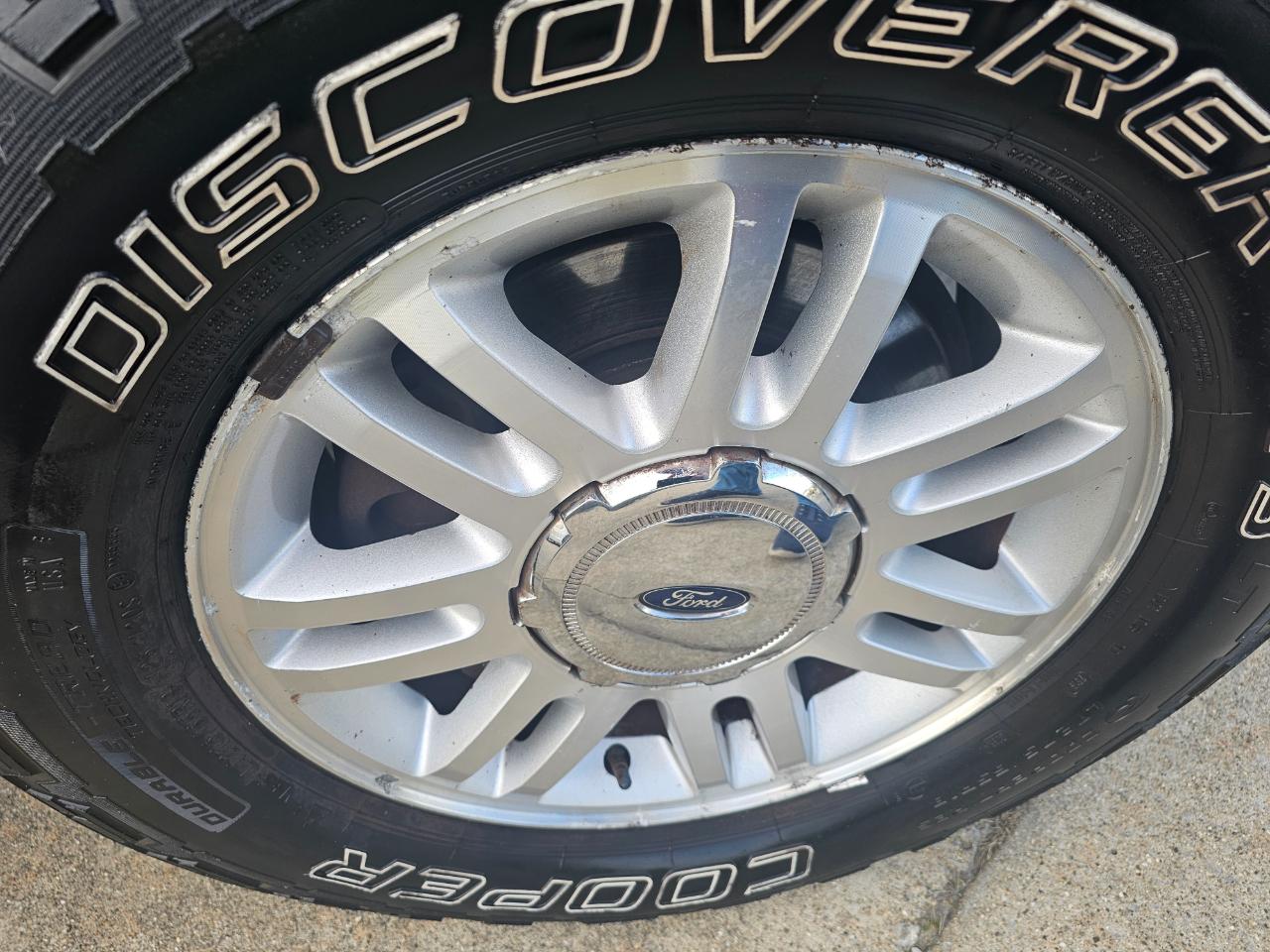 Ford F-150 4WD SuperCrew 145" XLT 2012