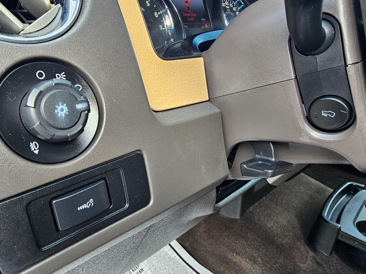 Ford F-150 4WD SuperCrew 145" XLT 2012