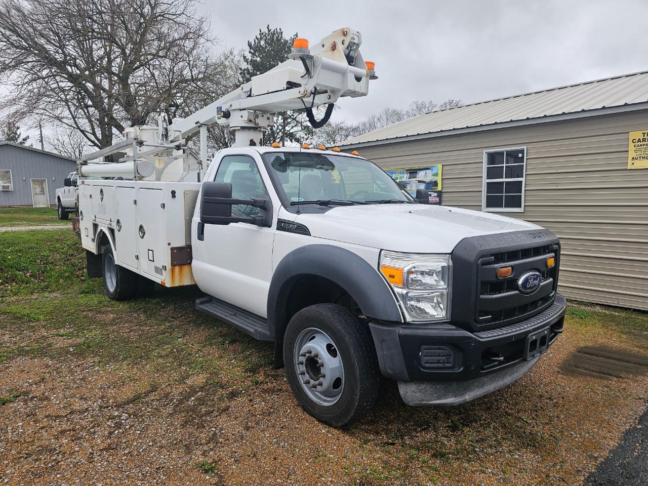 2012 Ford Super Duty F-450 DRW 2WD Reg Cab 141" WB 60" CA XLT