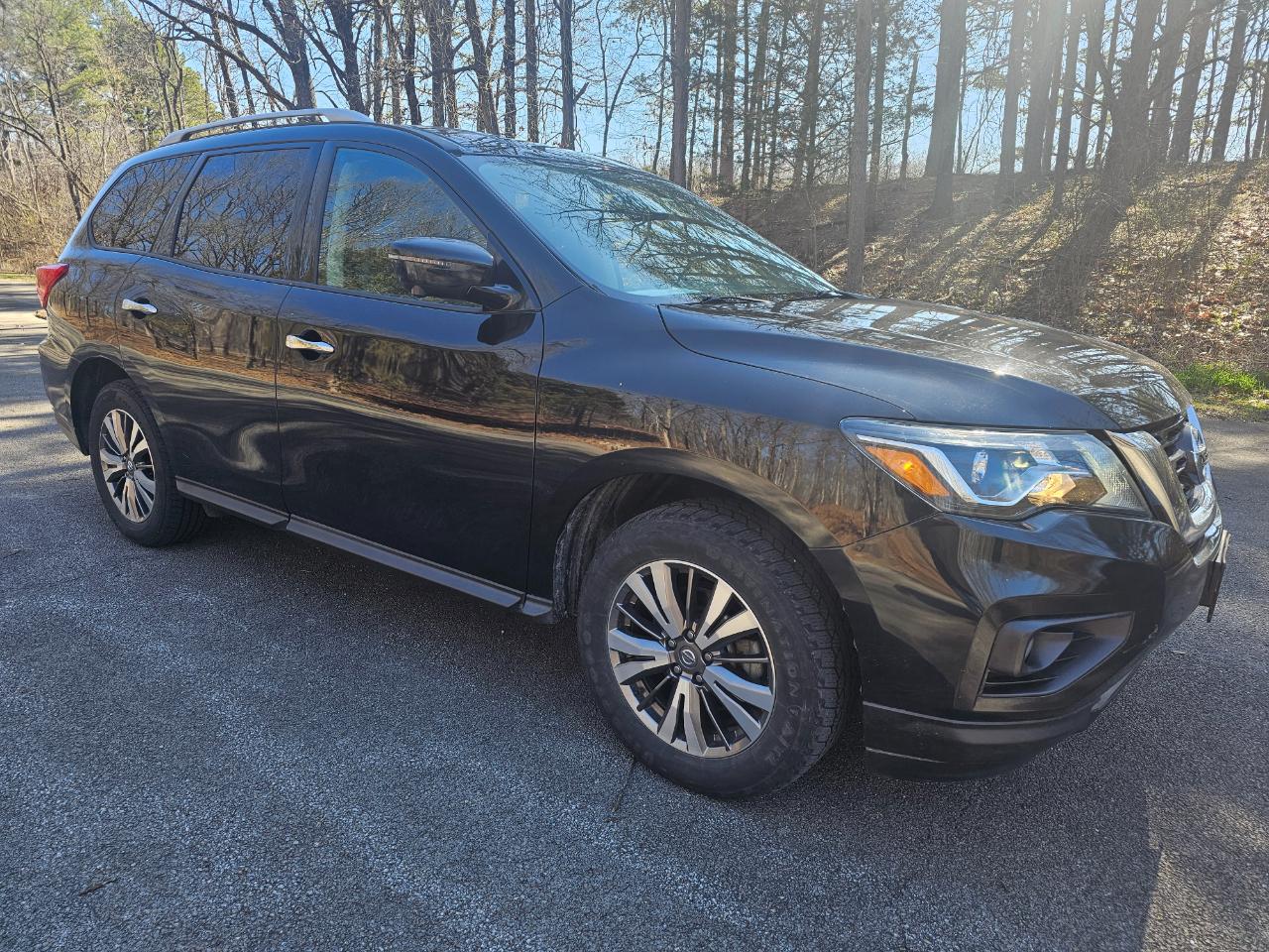 2020 Nissan Pathfinder 4x4 SL