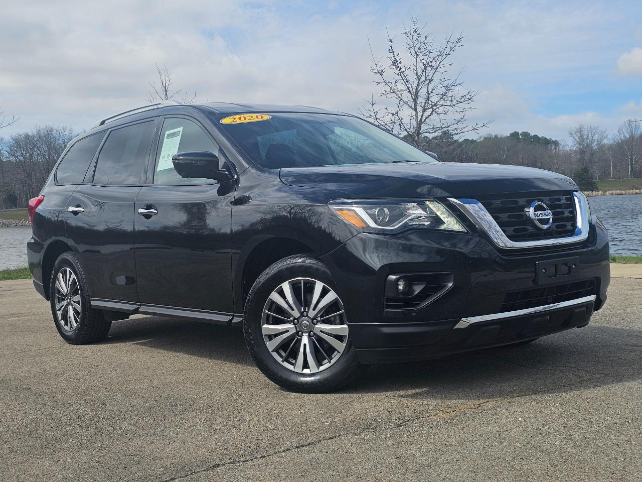 2020 Nissan Pathfinder 4x4 SL