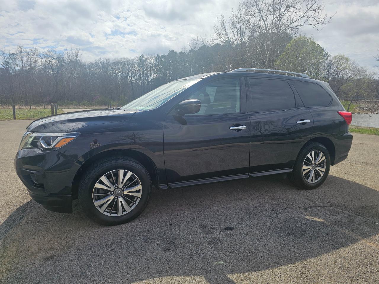 Nissan Pathfinder 4x4 SL 2020