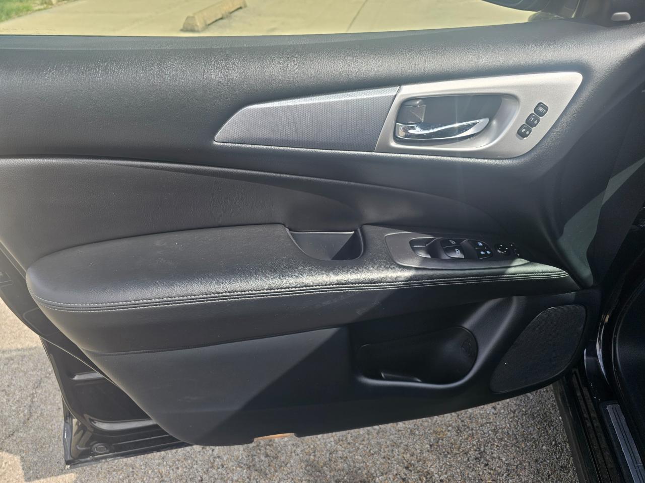 Nissan Pathfinder 4x4 SL 2020