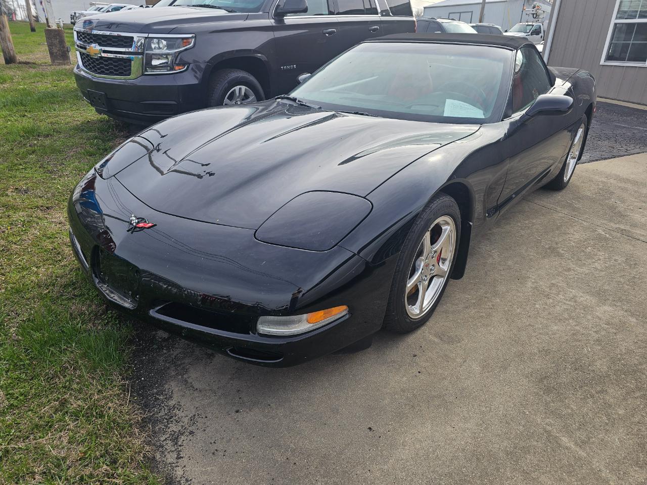 Chevrolet Corvette 2dr Convertible 2002