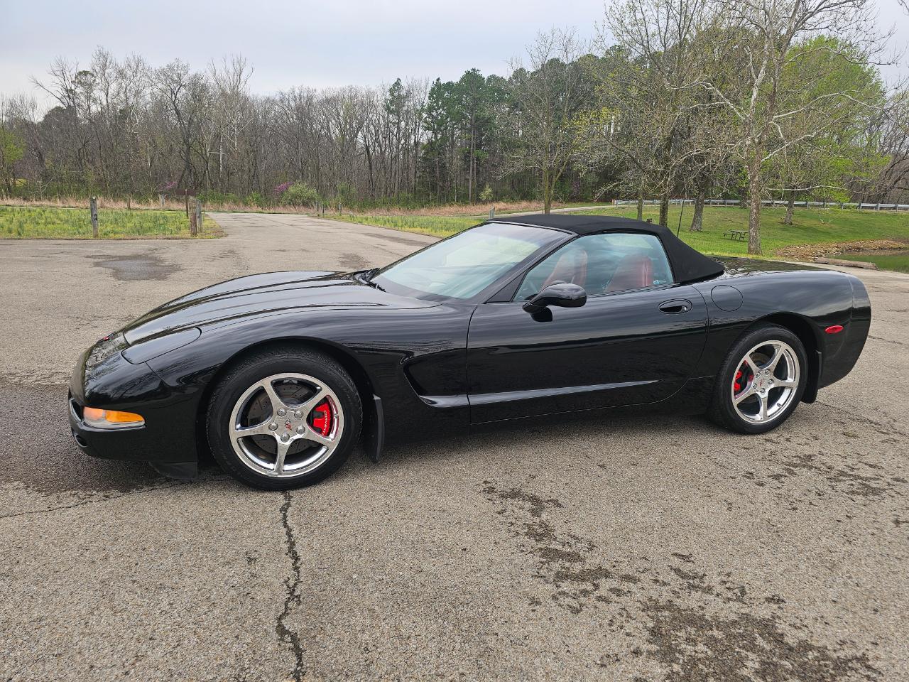 Chevrolet Corvette 2dr Convertible 2002