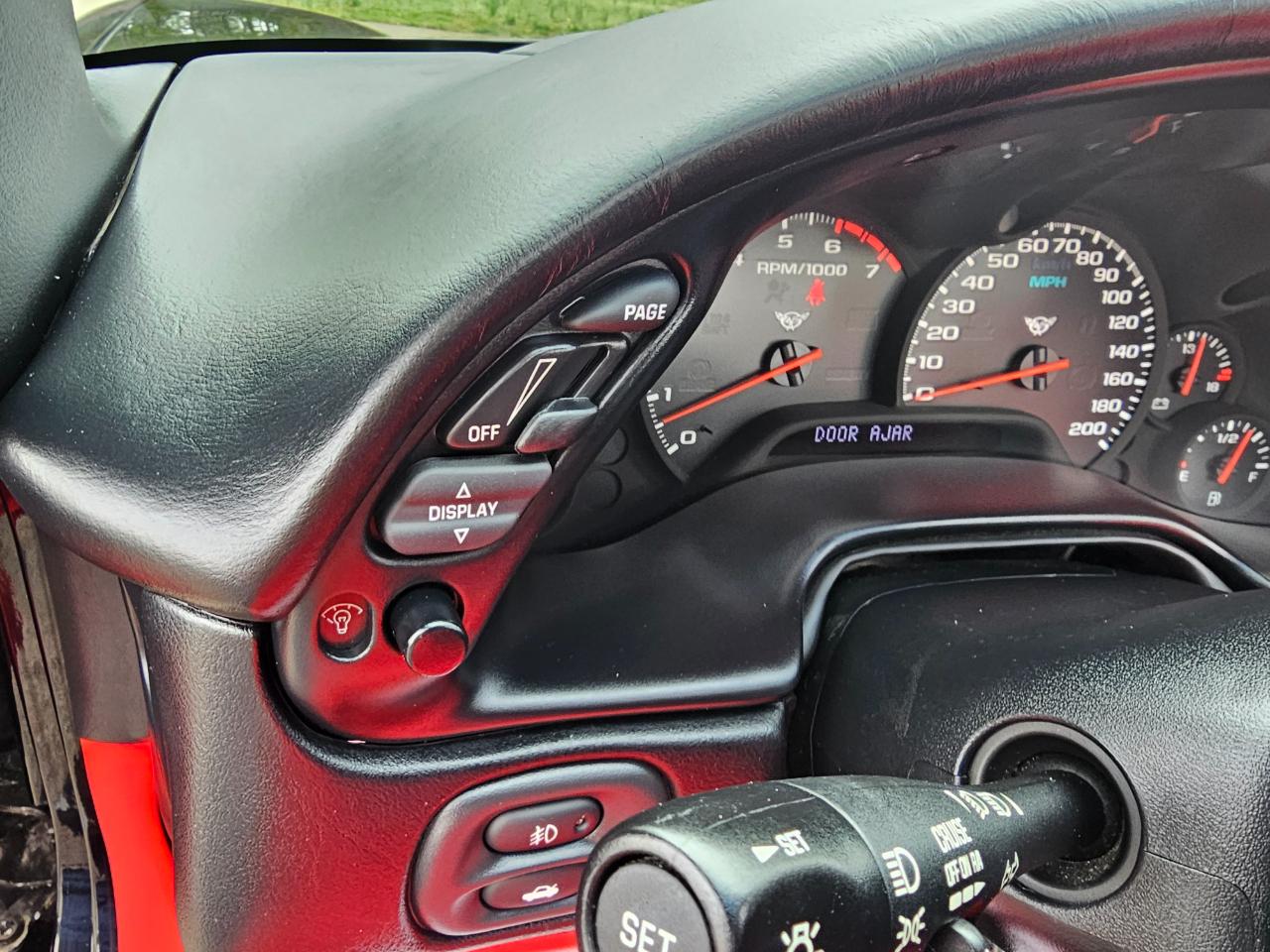 Chevrolet Corvette 2dr Convertible 2002