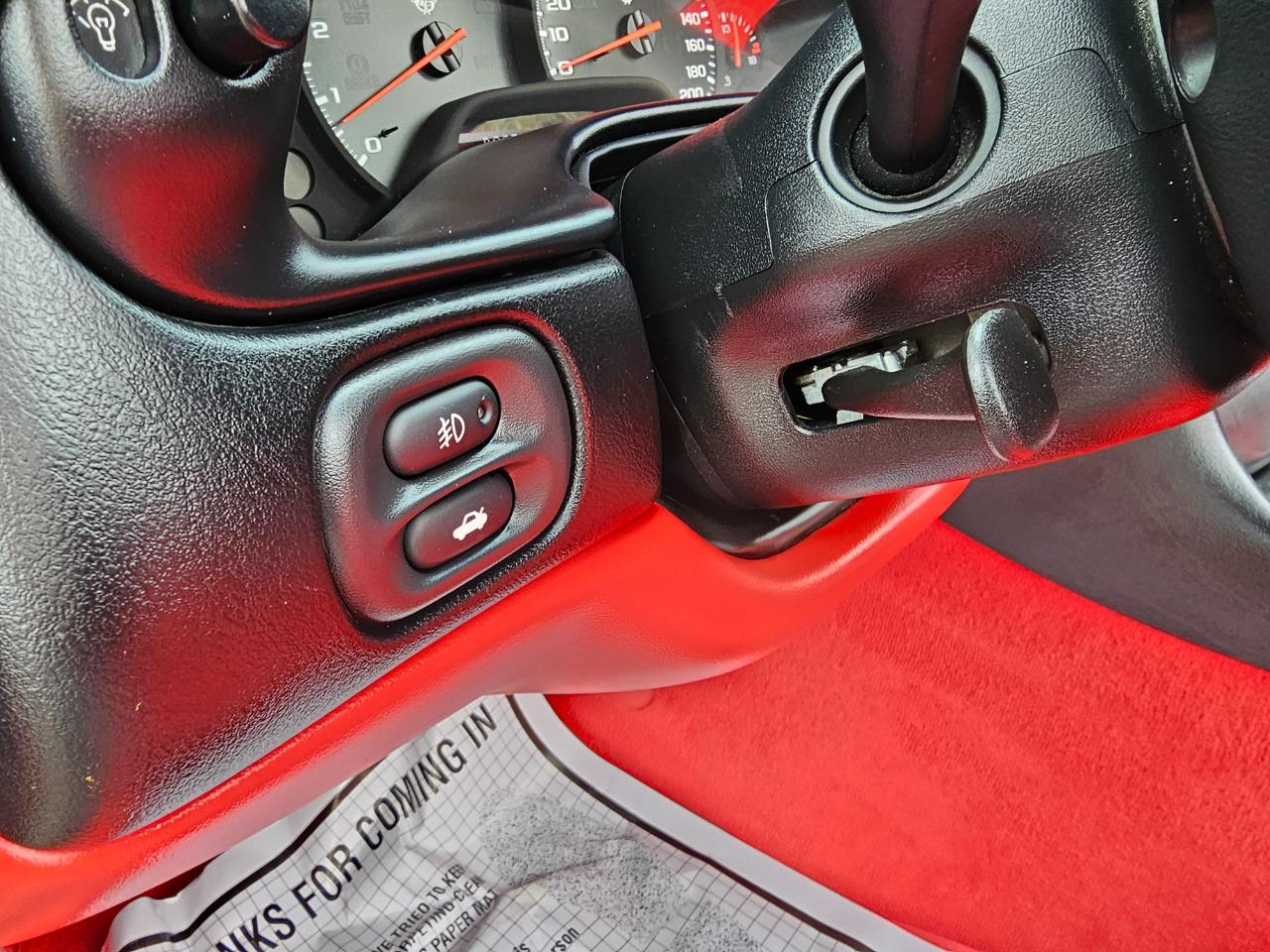 Chevrolet Corvette 2dr Convertible 2002