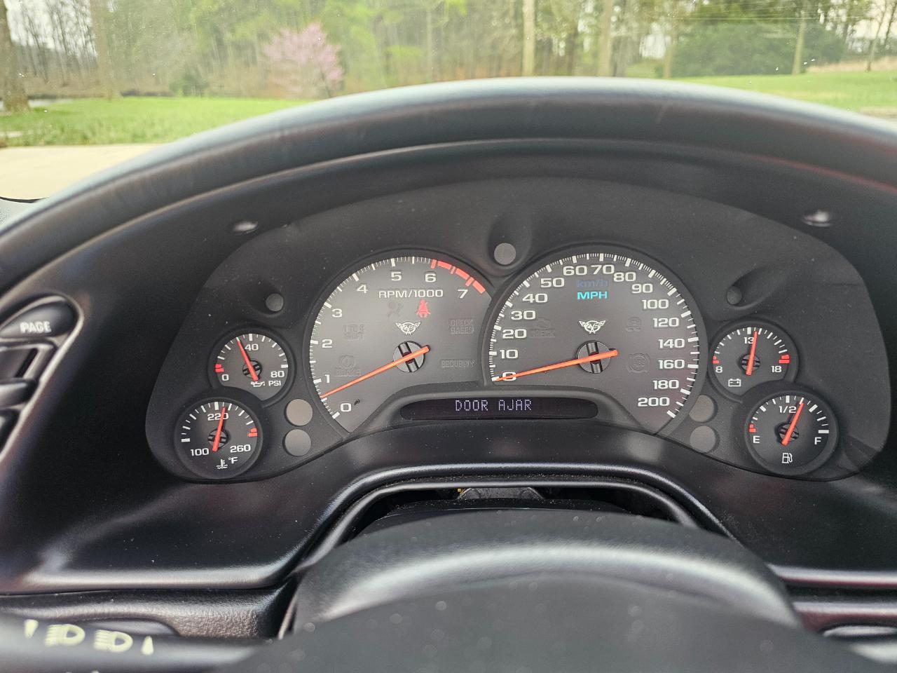 Chevrolet Corvette 2dr Convertible 2002