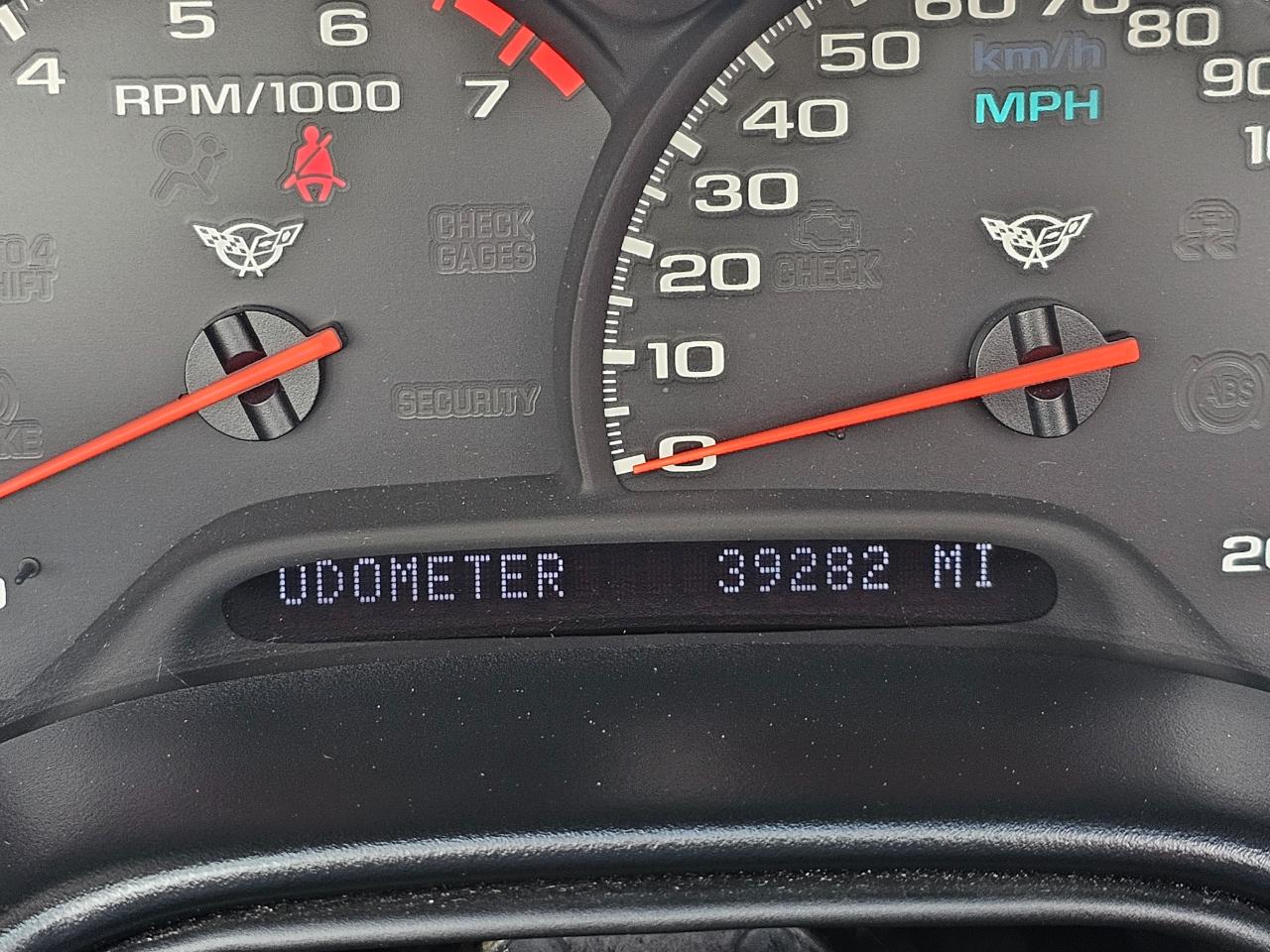 Chevrolet Corvette 2dr Convertible 2002