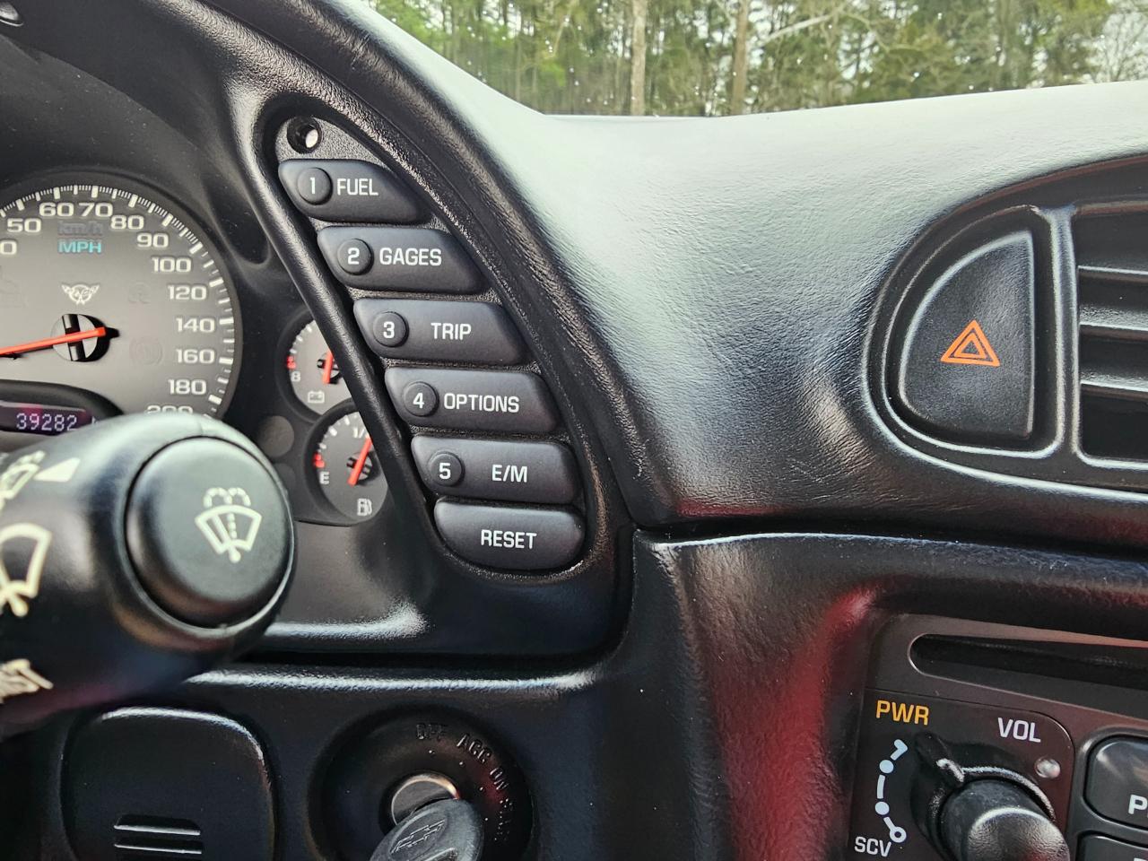 Chevrolet Corvette 2dr Convertible 2002