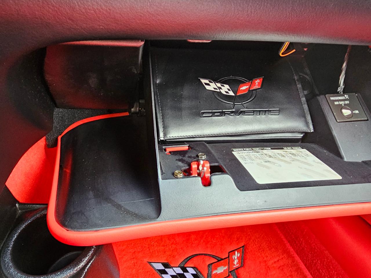 Chevrolet Corvette 2dr Convertible 2002