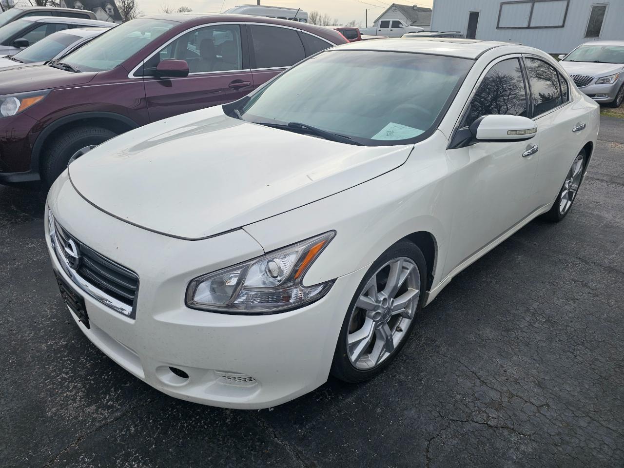 Nissan Maxima 4dr Sdn V6 CVT 3.5 SV w/Sport Pkg 2012