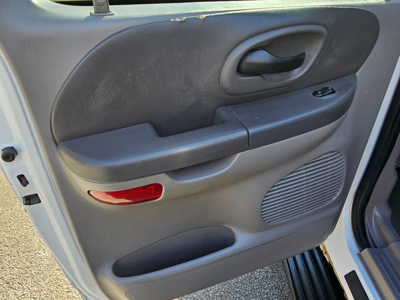 Ford F-150 SuperCrew Crew Cab 139" XLT 2001