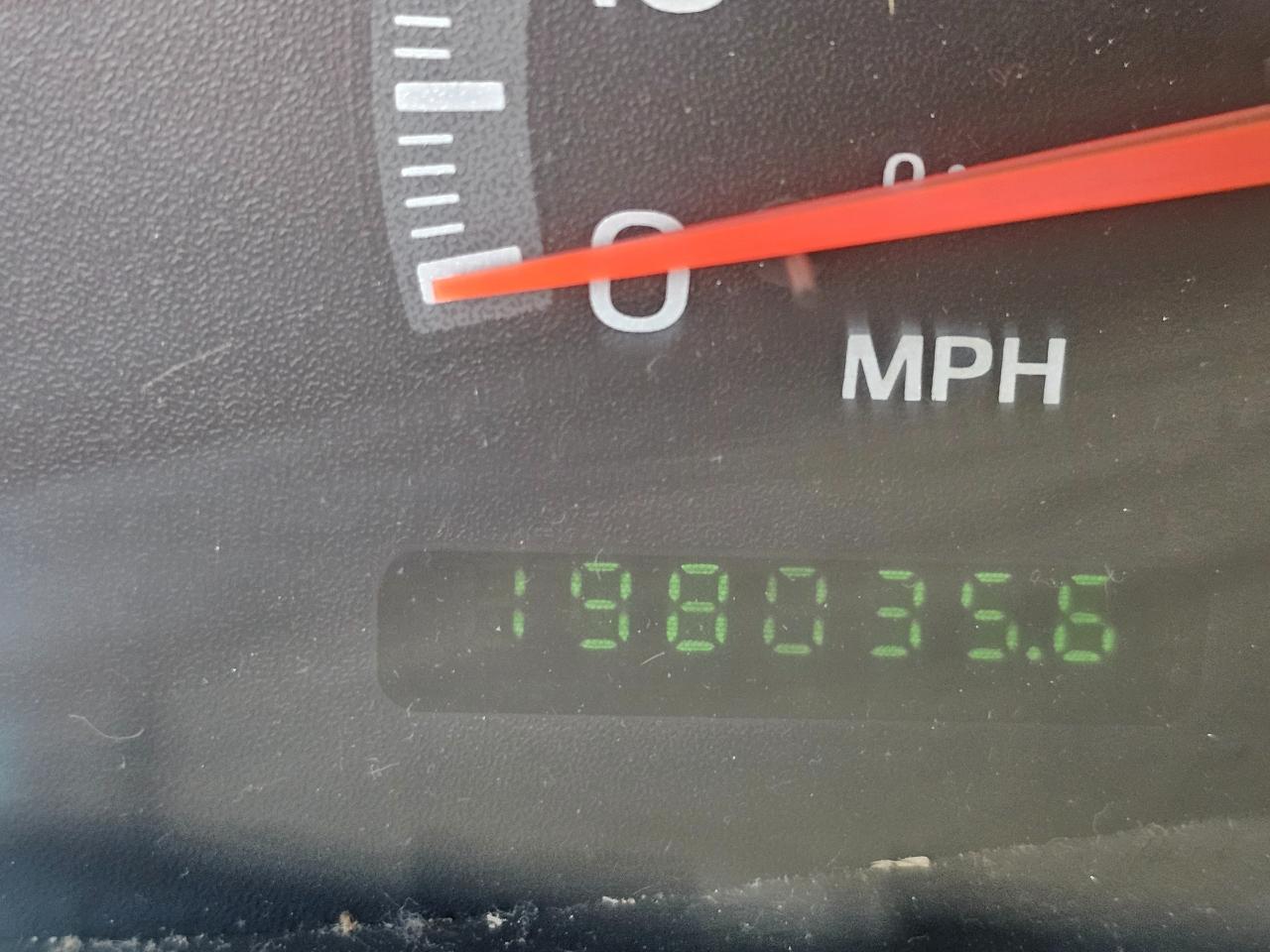 Ford F-150 SuperCrew Crew Cab 139" XLT 2001