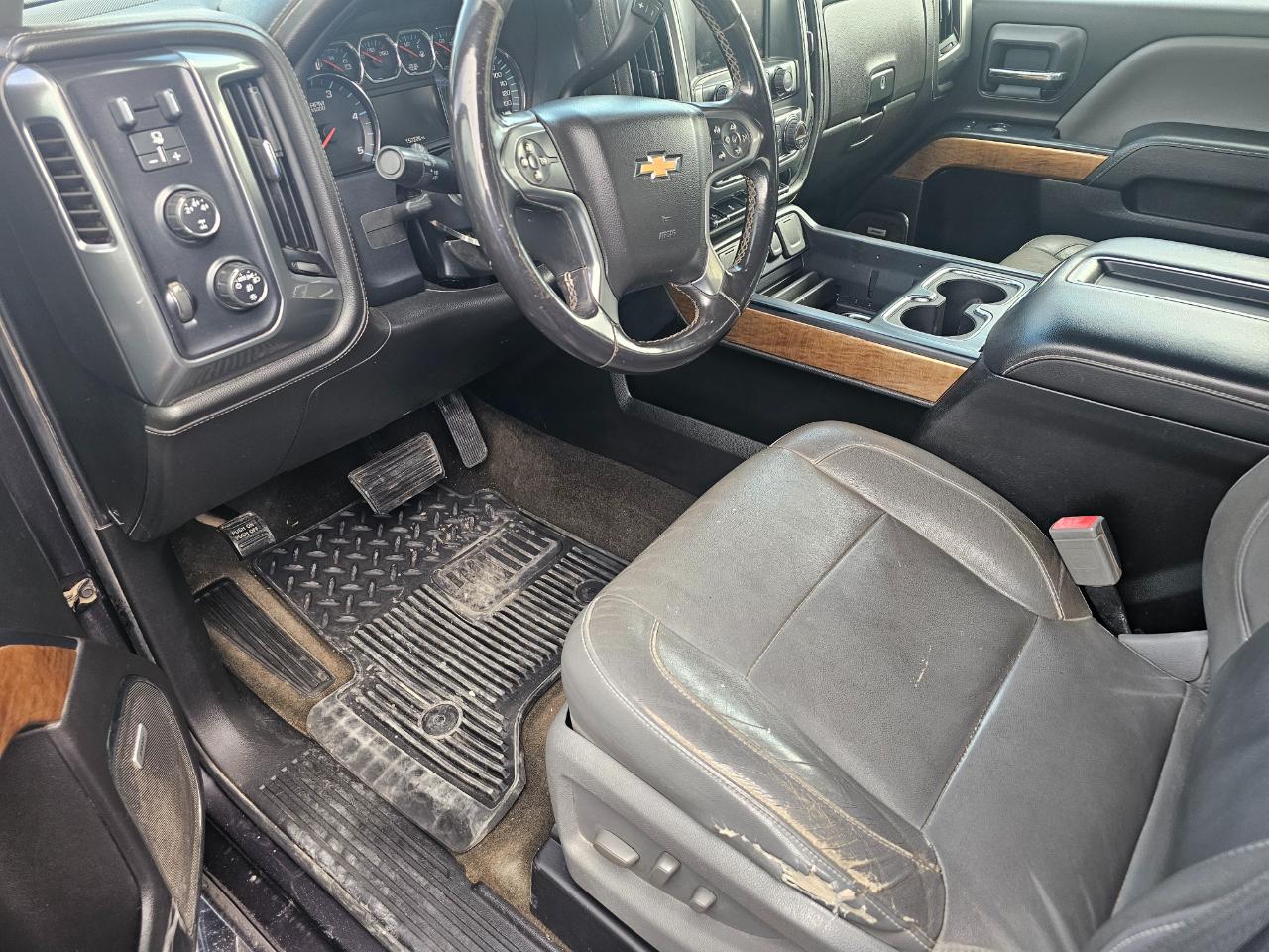 Chevrolet Silverado 2500HD Built After Aug 14 4WD Crew Cab 153.7" LTZ 2015