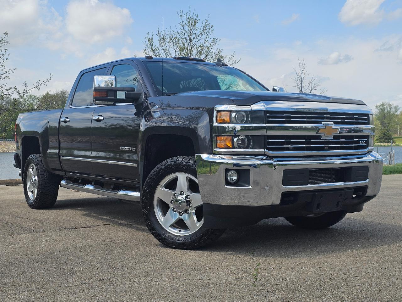 2015 Chevrolet Silverado 2500HD Built After Aug 14 4WD Crew Cab 153.7" LTZ