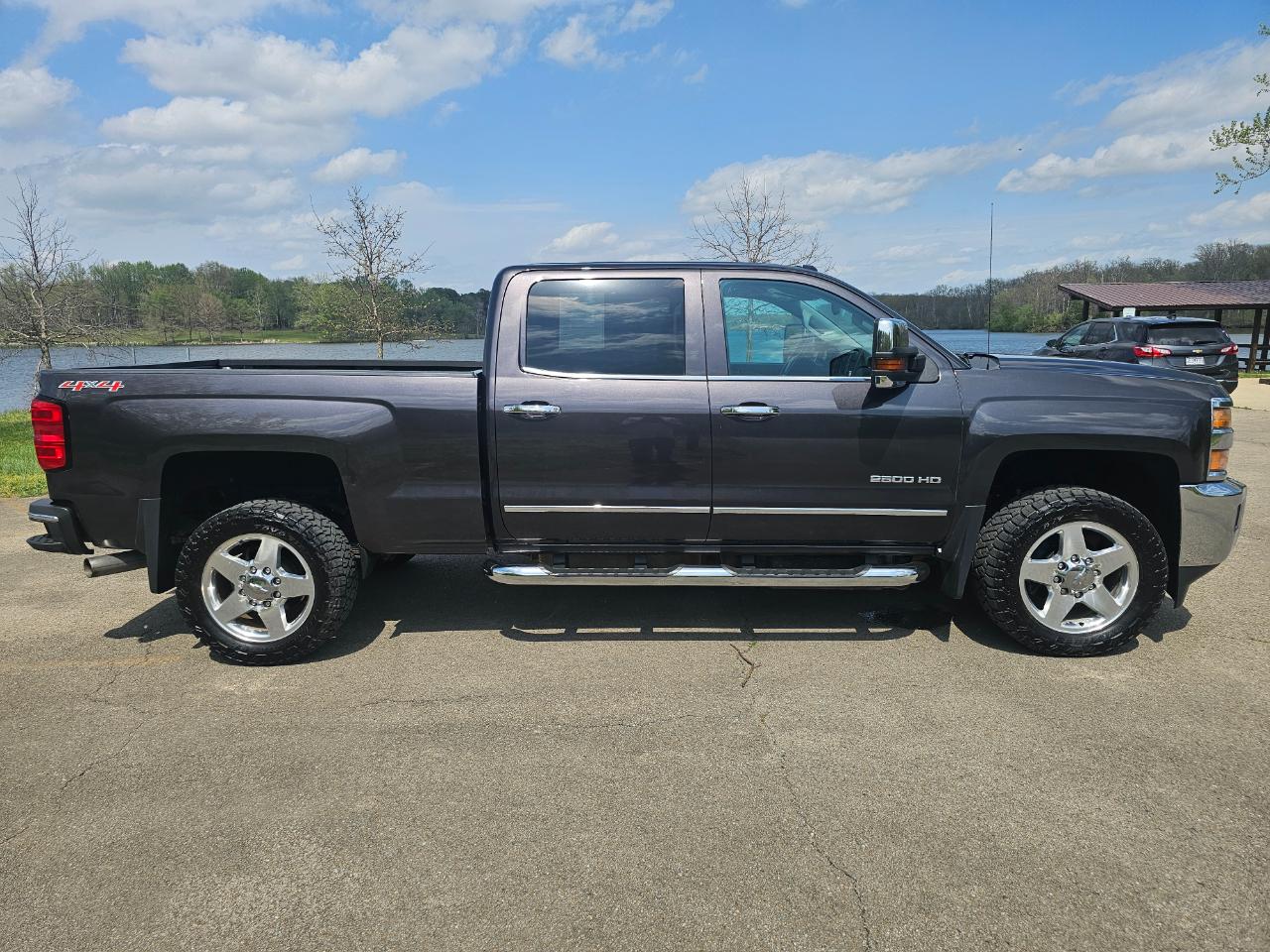 Chevrolet Silverado 2500HD Built After Aug 14 4WD Crew Cab 153.7" LTZ 2015