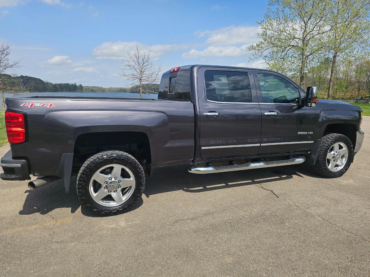 Chevrolet Silverado 2500HD Built After Aug 14 4WD Crew Cab 153.7" LTZ 2015