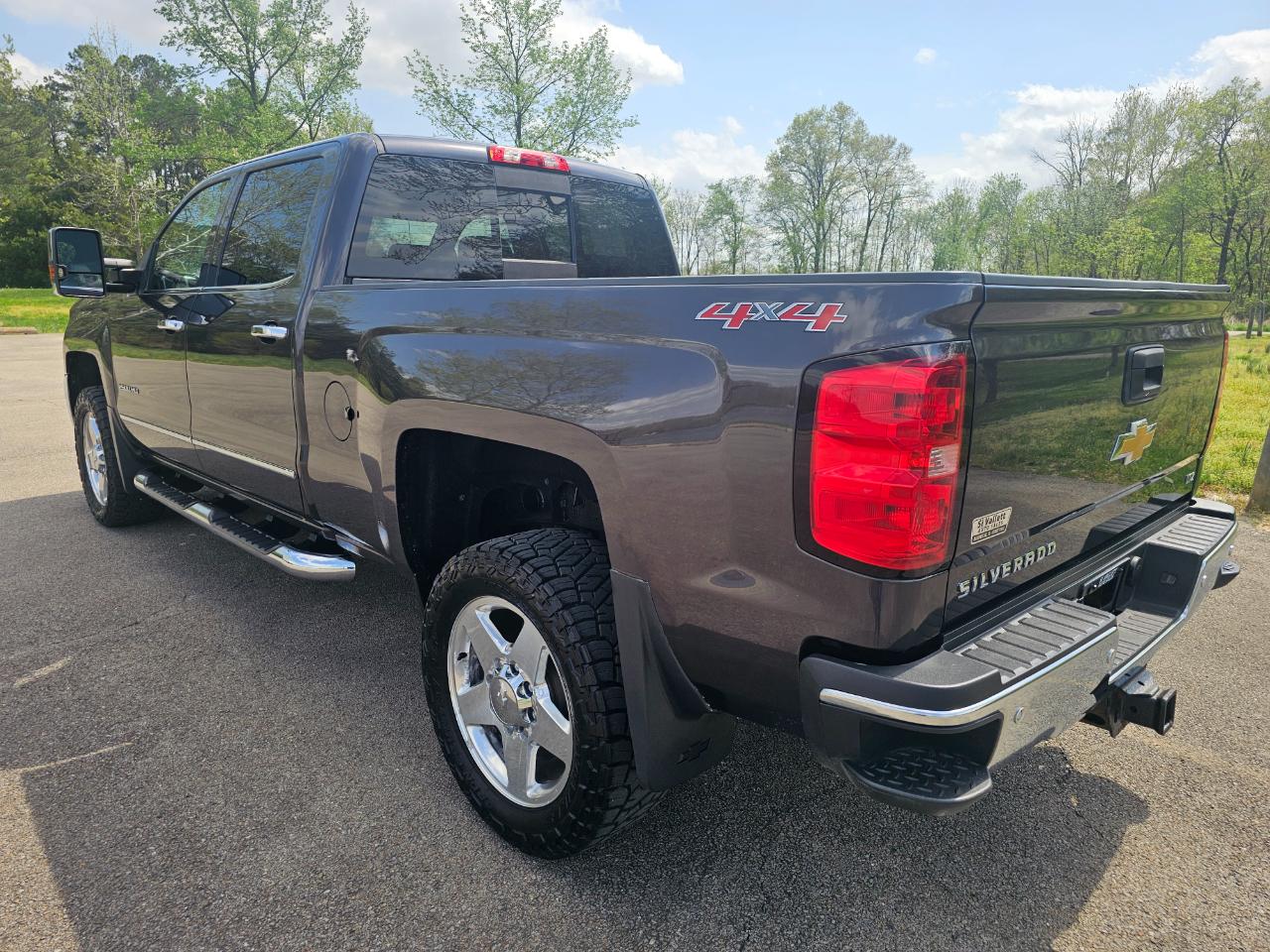 Chevrolet Silverado 2500HD Built After Aug 14 4WD Crew Cab 153.7" LTZ 2015