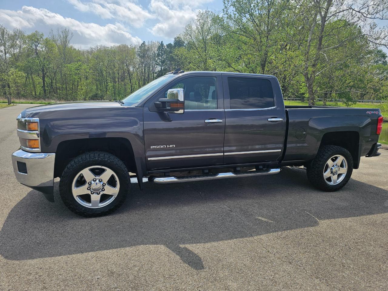 Chevrolet Silverado 2500HD Built After Aug 14 4WD Crew Cab 153.7" LTZ 2015