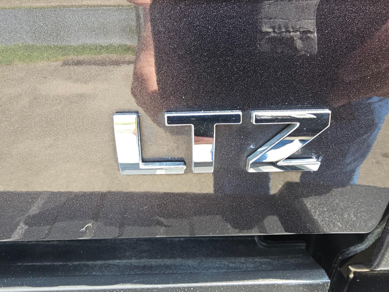 Chevrolet Silverado 2500HD Built After Aug 14 4WD Crew Cab 153.7" LTZ 2015