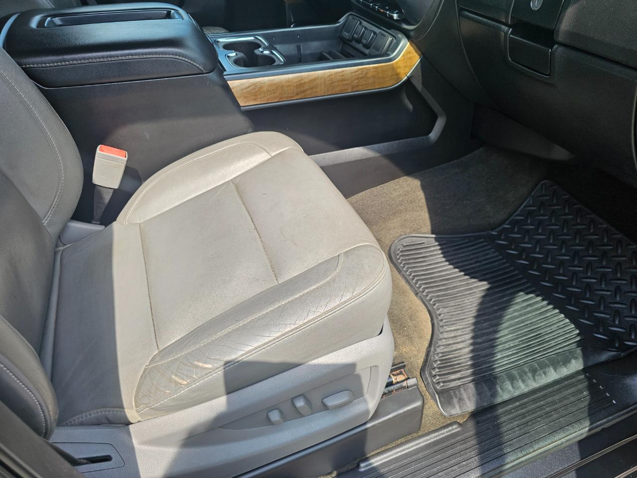 Chevrolet Silverado 2500HD Built After Aug 14 4WD Crew Cab 153.7" LTZ 2015